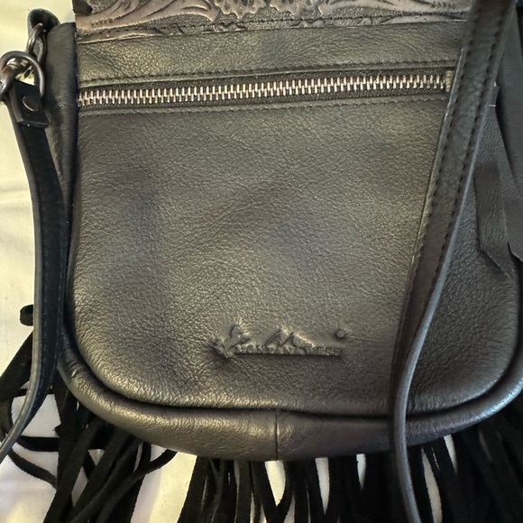 🚨🚨VINTAGE MONTANA WEST LEATHER PURSE WITH FRINGE ABSOLUTELY GORGEOUS ❤️❤️❤️🤩 - Picture 8 of 12